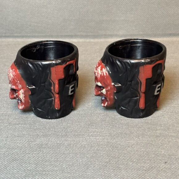 A Nightmare on Elm Street Movie Freddy Krueger Set of 2 Shot Glasses 3D-Horror - Picture 2 of 9